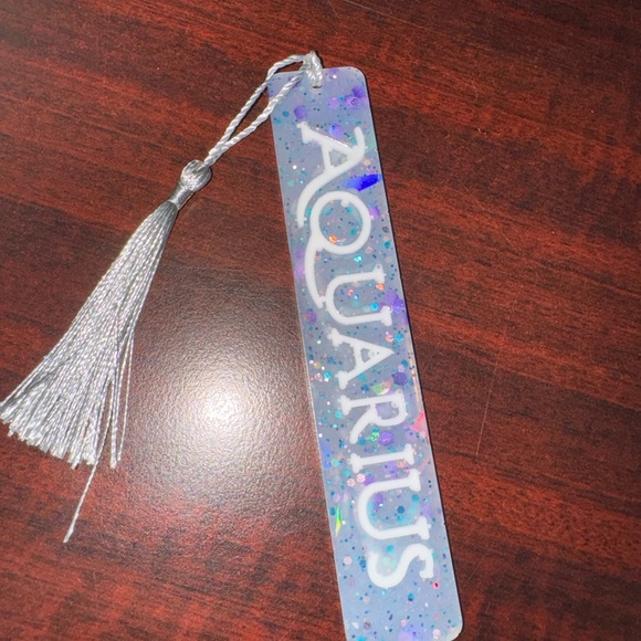 Bookmark - Picture 3 of 8